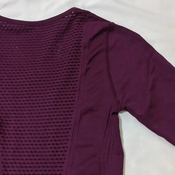 Fabletics Arta Seamless Long Sleeve Top, Port Wine Size S - Picture 12 of 15